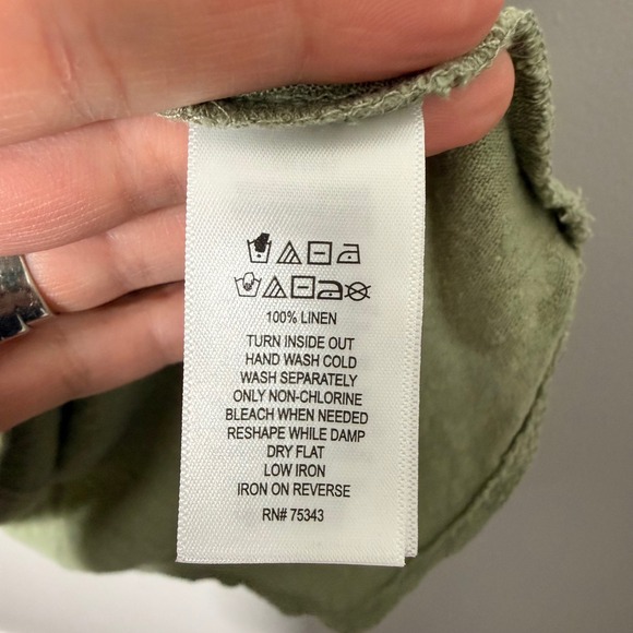 100% Linen Knit V-Neck Tee by Tahari- Plus Size 1X- Sage Green Minimalist Staple - Picture 6 of 12